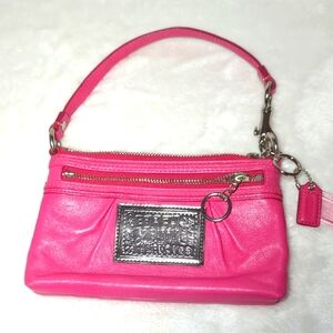 Coach Poppy Pink zipper wristlet clutch